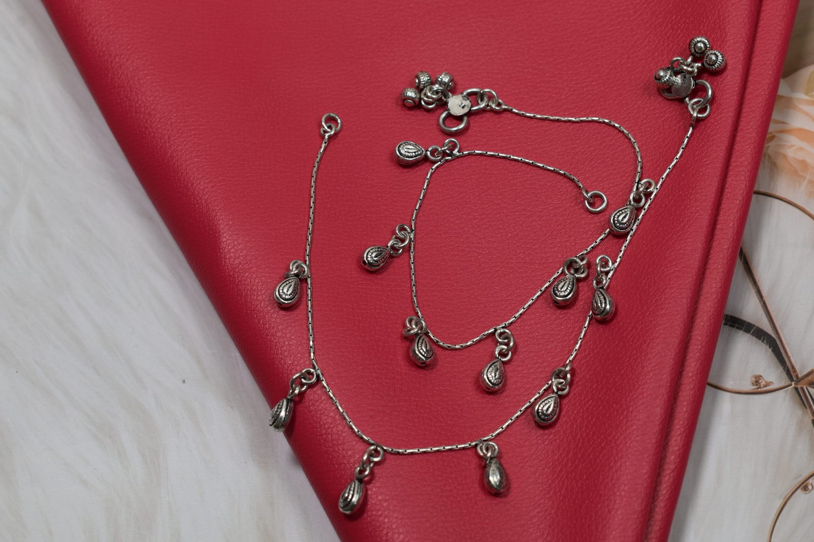 classic-chained-beads-drop-silver-anklets2